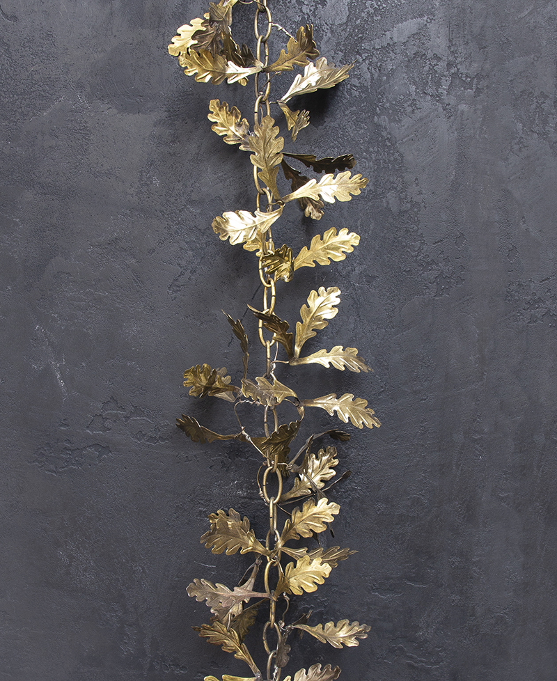 Golden Oak Leaf Decorated Chain